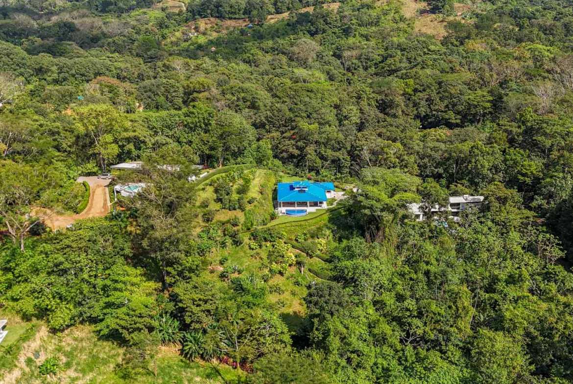 2-Bedroom Hacienda with Ocean Views & Infinity Pool, photo 12 of 24