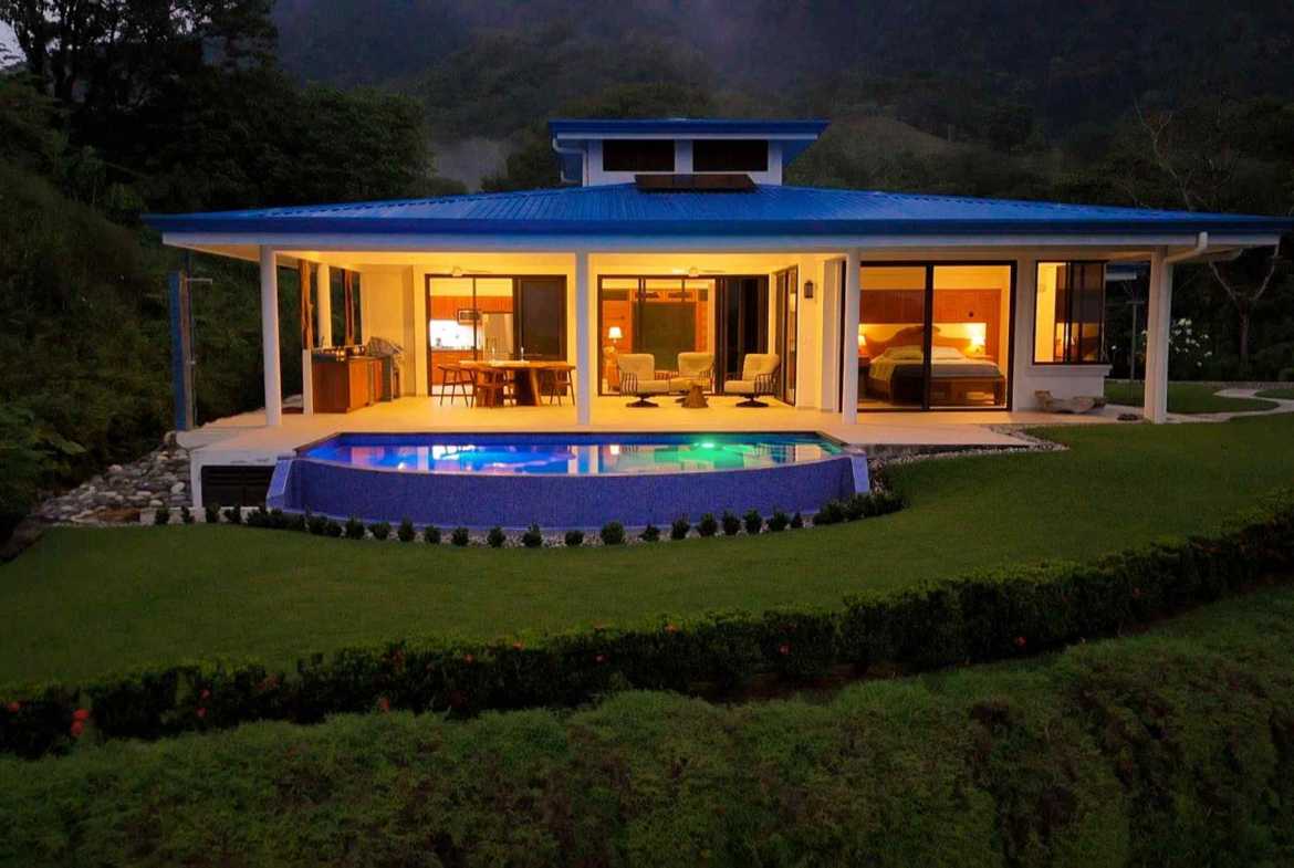 2-Bedroom Hacienda with Ocean Views & Infinity Pool, photo 7 of 24