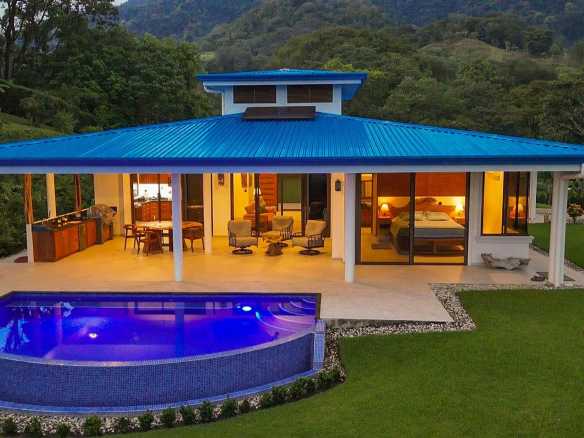 Stunning 2-Bedroom Hacienda with Ocean Views & Infinity Pool in Ojochal Costa Rica