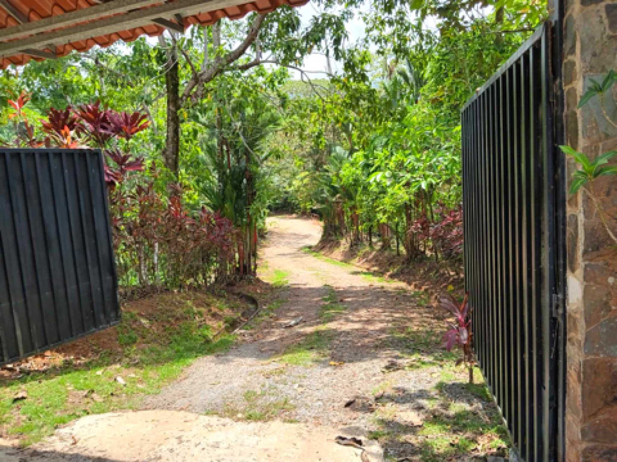 60639-12 Exceptional 22-Bedroom Multi-Home Estate with Ocean Views & Pool in Uvita Costa Rica