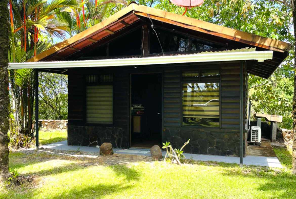 22-Bedroom Multi-Home Estate with Ocean Views & Pool, photo 10 of 24