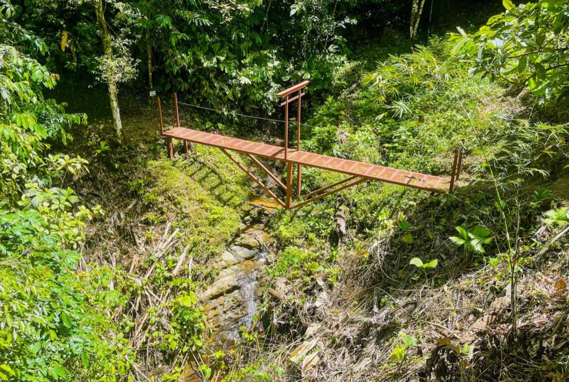 Luxury 4-Bedroom Estate with Waterfall, River Views & Solar Power in Ojochal Costa Rica photo 7