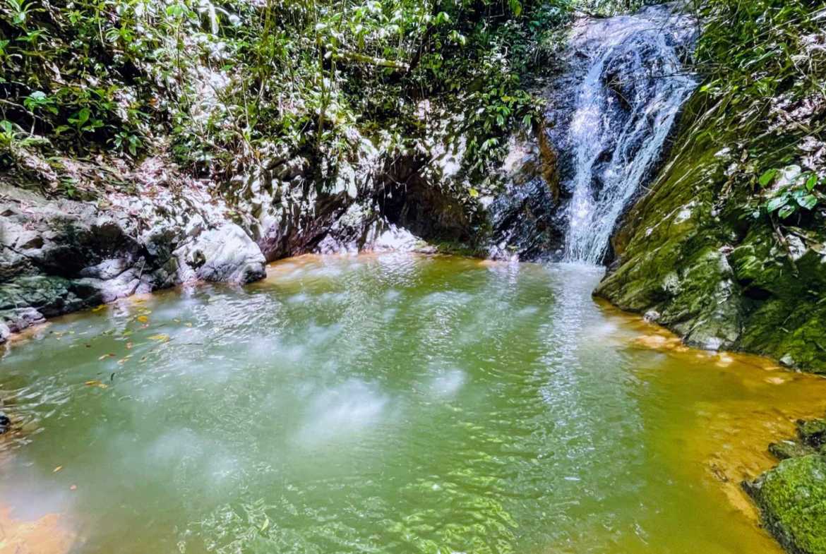 Luxury 4-Bedroom Estate with Waterfall, River Views & Solar Power in Ojochal Costa Rica photo 6