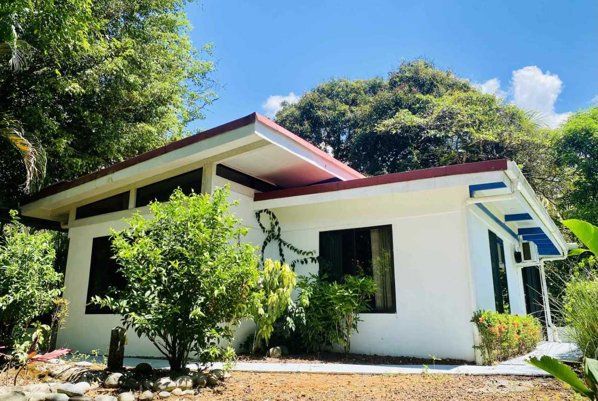 4-Bedroom Multi-Family Home with Rental Income & Private Living, photo 13 of 24