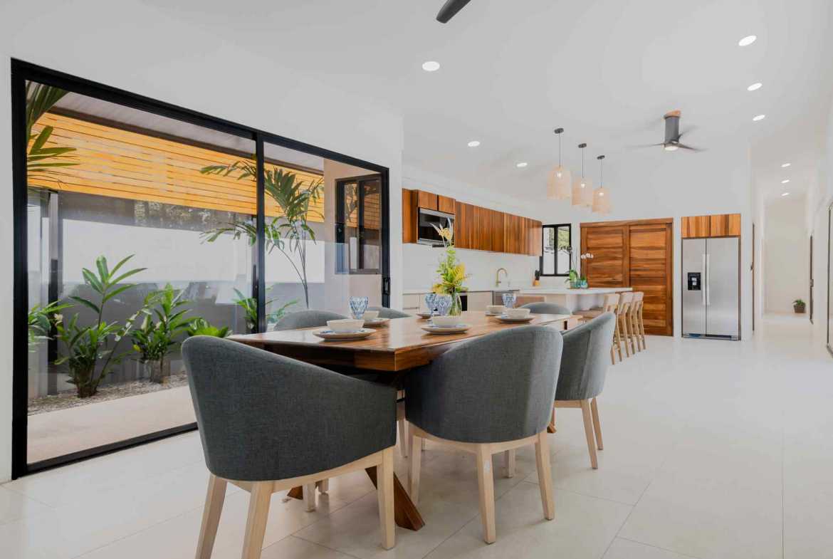 Brand-New 3-Bedroom Villa with Pool & Garden Views, photo 24 of 24