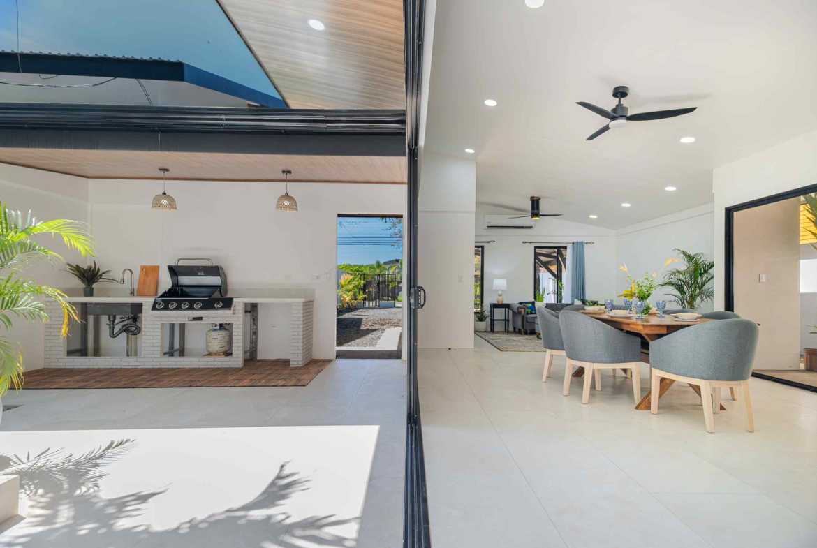 Brand-New 3-Bedroom Villa with Pool & Garden Views, photo 18 of 24