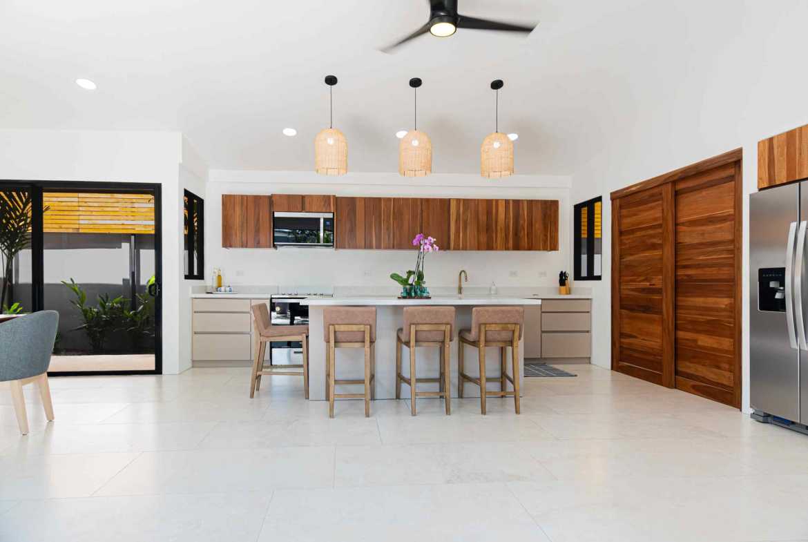 Brand-New 3-Bedroom Villa with Pool & Garden Views, photo 16 of 24