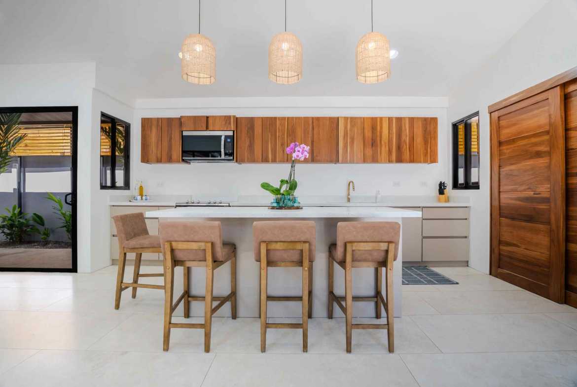 Brand-New 3-Bedroom Villa with Pool & Garden Views, photo 12 of 24