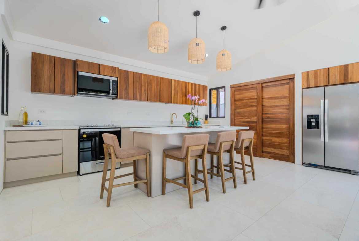 Brand-New 3-Bedroom Villa with Pool & Garden Views, photo 11 of 24