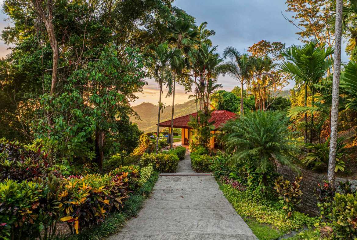 Stunning 5-Bedroom Estate with Ocean Views & 3 Pools in Tres Rios Costa Rica photo 31