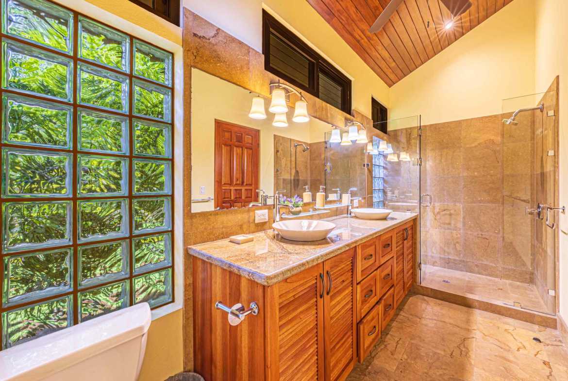 Stunning 5-Bedroom Estate with Ocean Views & 3 Pools in Tres Rios Costa Rica photo 9