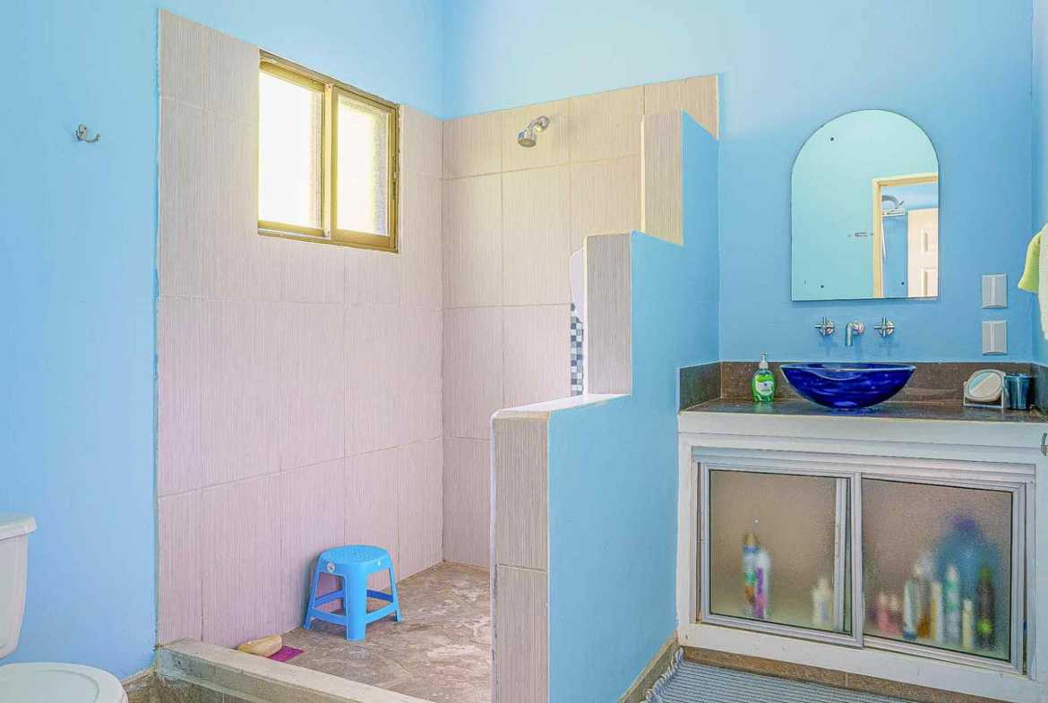 2-Bedroom Home with River, Mountain Views & Pool, photo 14 of 24