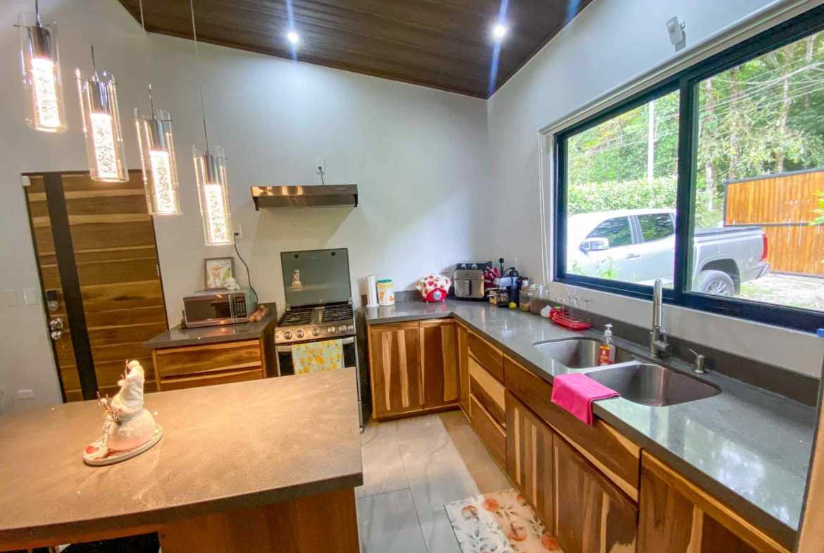 Peaceful 3-Bedroom Home with River Views & Jungle Setting in Ojochal Costa Rica photo 9