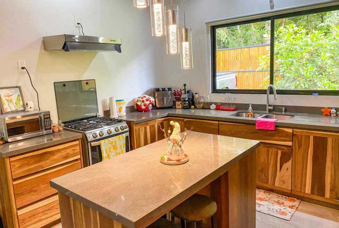 Peaceful 3-Bedroom Home with River Views & Jungle Setting in Ojochal Costa Rica photo 8