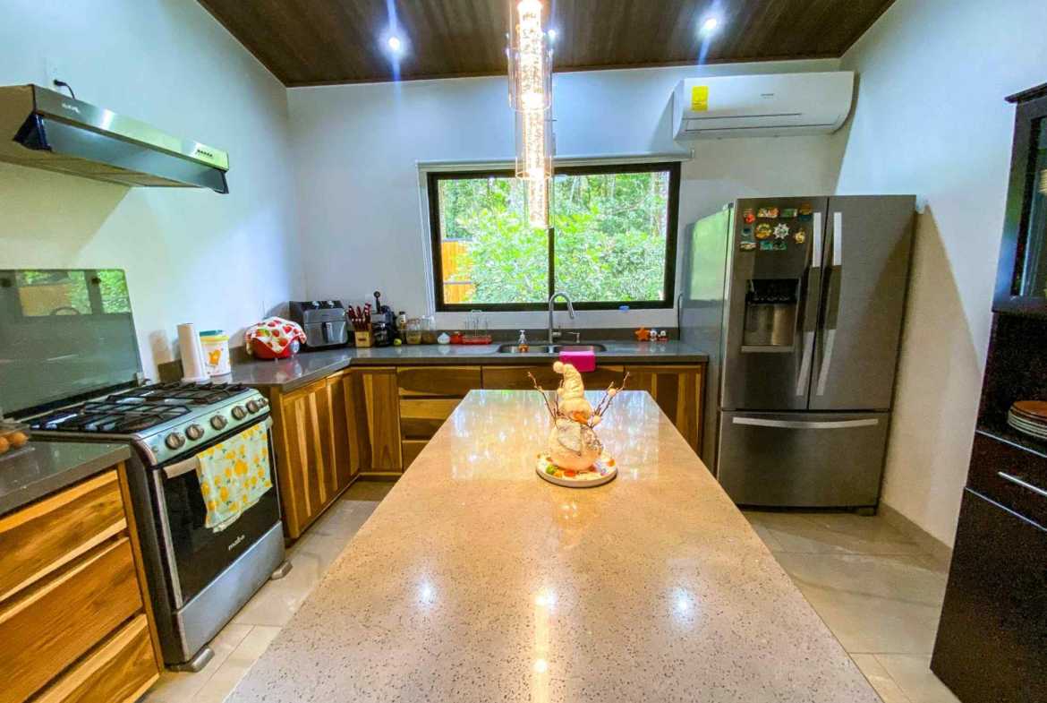 Peaceful 3-Bedroom Home with River Views & Jungle Setting in Ojochal Costa Rica photo 5