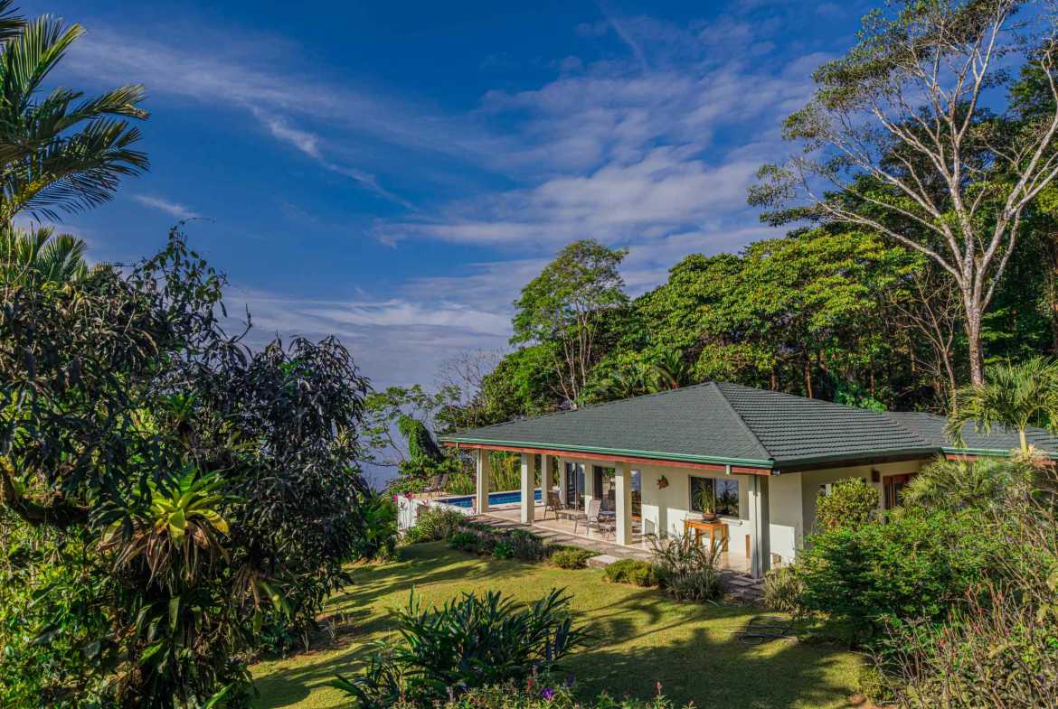Ultra-Private 3-Bedroom Estate with Whale’s Tail Ocean Views & Pool in Dominical Costa Rica photo 16