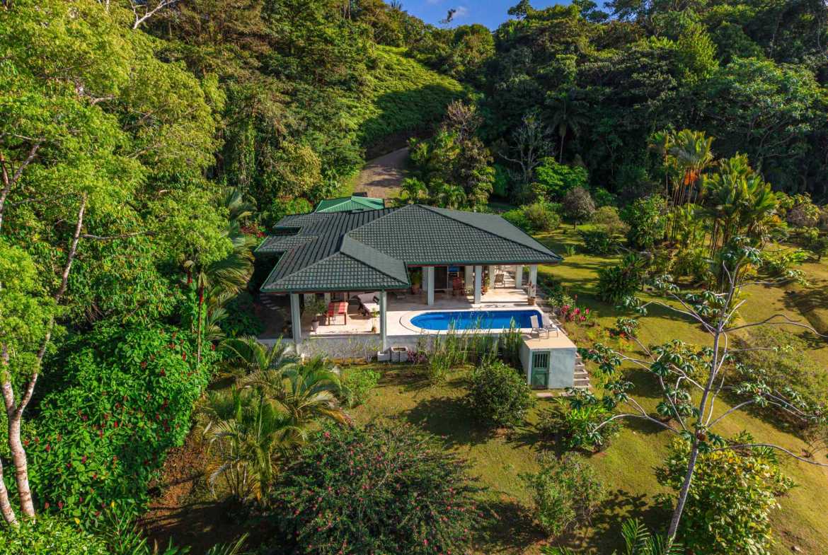Ultra-Private 3-Bedroom Estate with Whale’s Tail Ocean Views & Pool in Dominical Costa Rica photo 12