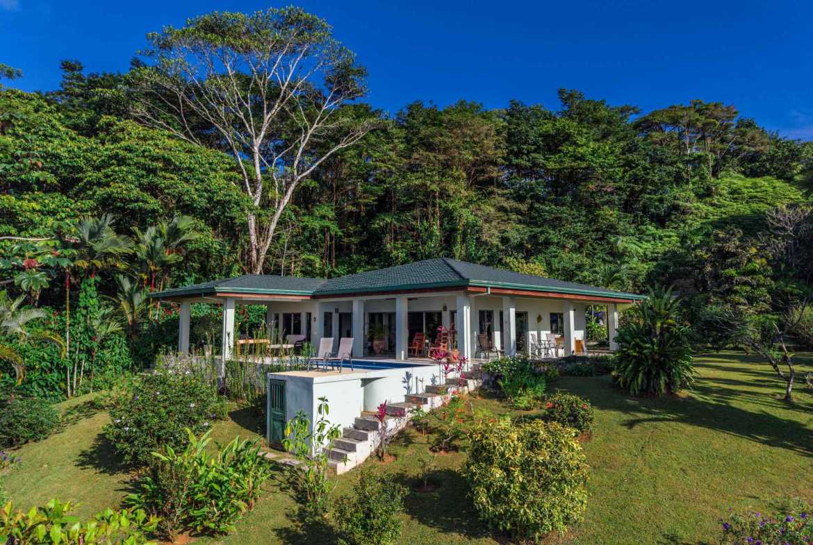 Ultra-Private 3-Bedroom Estate with Whale’s Tail Ocean Views & Pool in Dominical Costa Rica photo 9