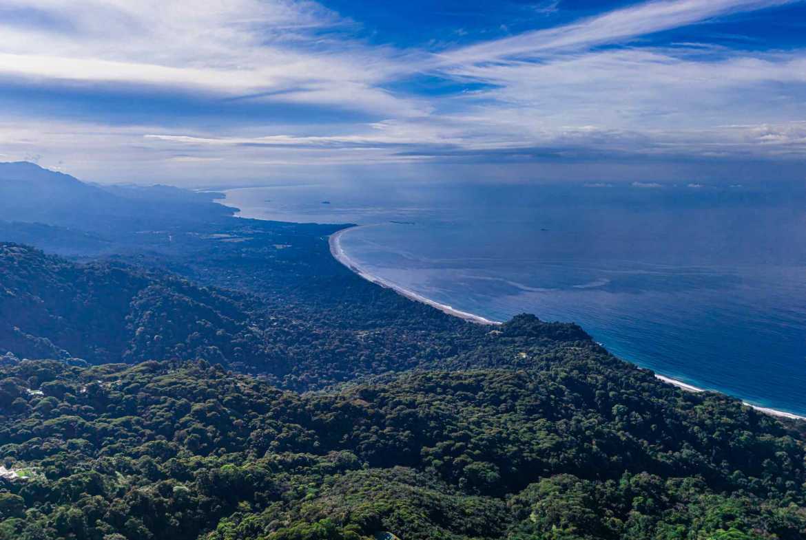 Ultra-Private 3-Bedroom Estate with Whale’s Tail Ocean Views & Pool in Dominical Costa Rica photo 7