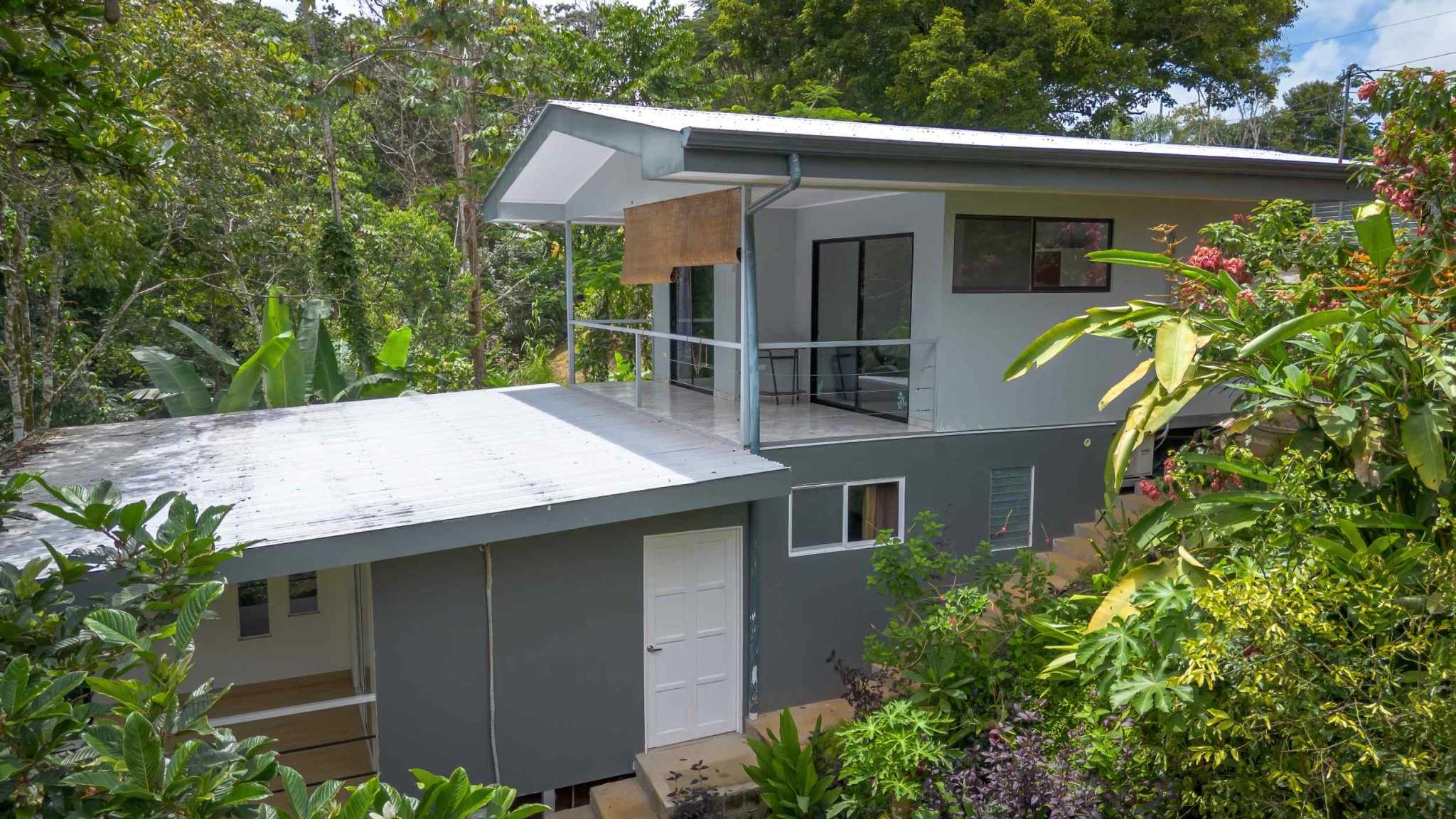 59259-11 Unique 7-Bedroom Multi-Family Compound with 4 Furnished Units in Platanillo Costa Rica