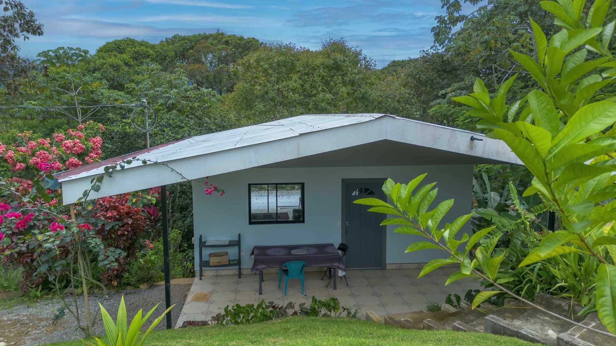 59259-3 Unique 7-Bedroom Multi-Family Compound with 4 Furnished Units in Platanillo Costa Rica