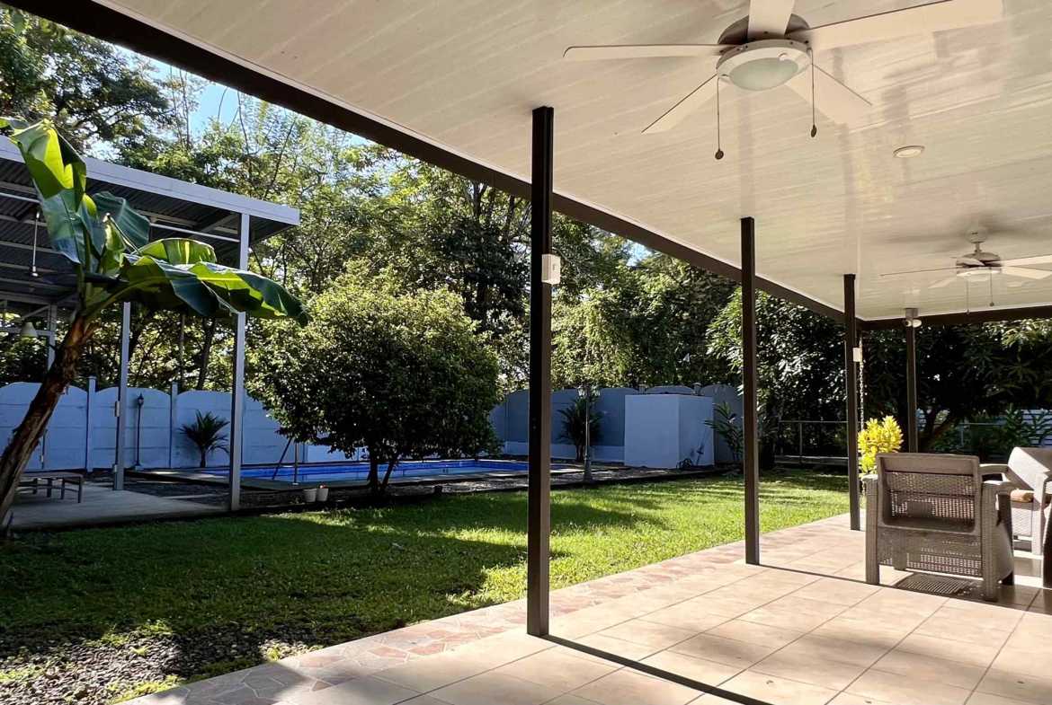 Spacious 3-Bedroom Home with Large Pool & Garden in Bahia Costa Rica photo 37