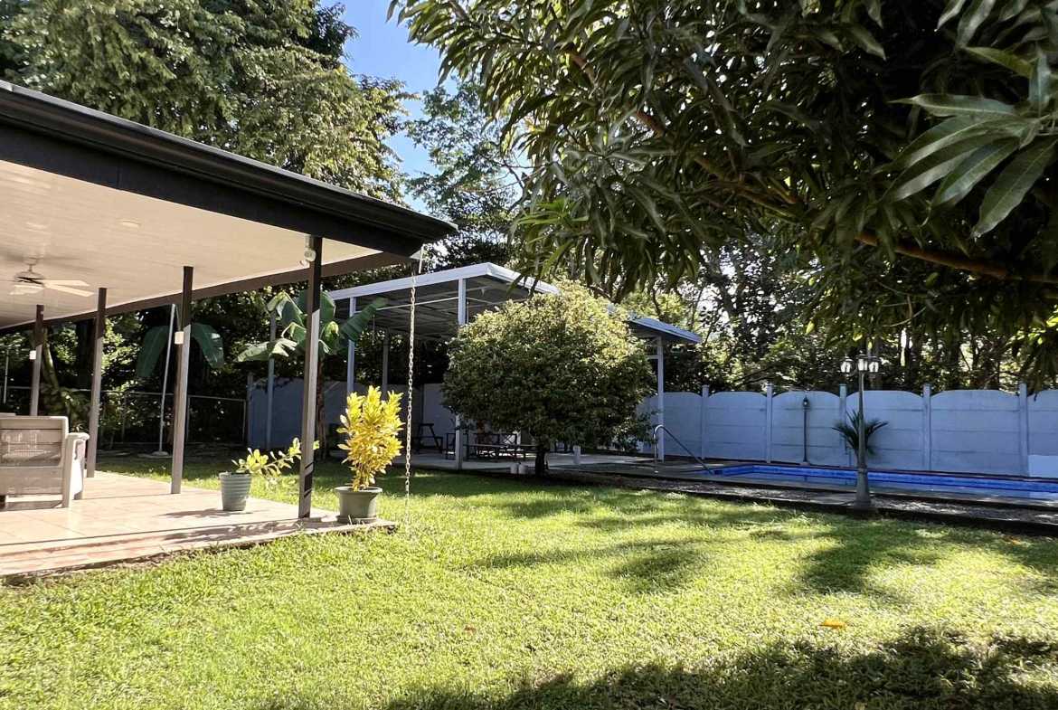 Spacious 3-Bedroom Home with Large Pool & Garden in Bahia Costa Rica photo 26