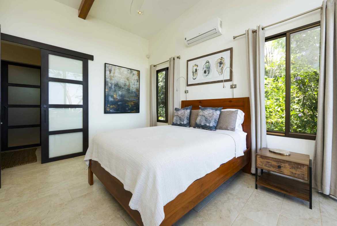 Luxurious 4-Bedroom Villa with Ocean Views & Private Pool in Uvita Costa Rica photo 28