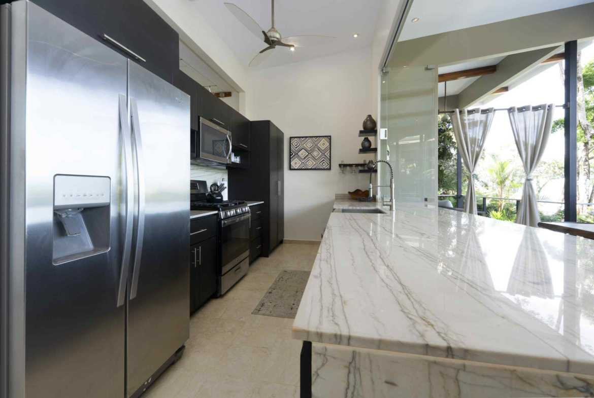 4-Bedroom Villa with Ocean Views & Private Pool, photo 14 of 24