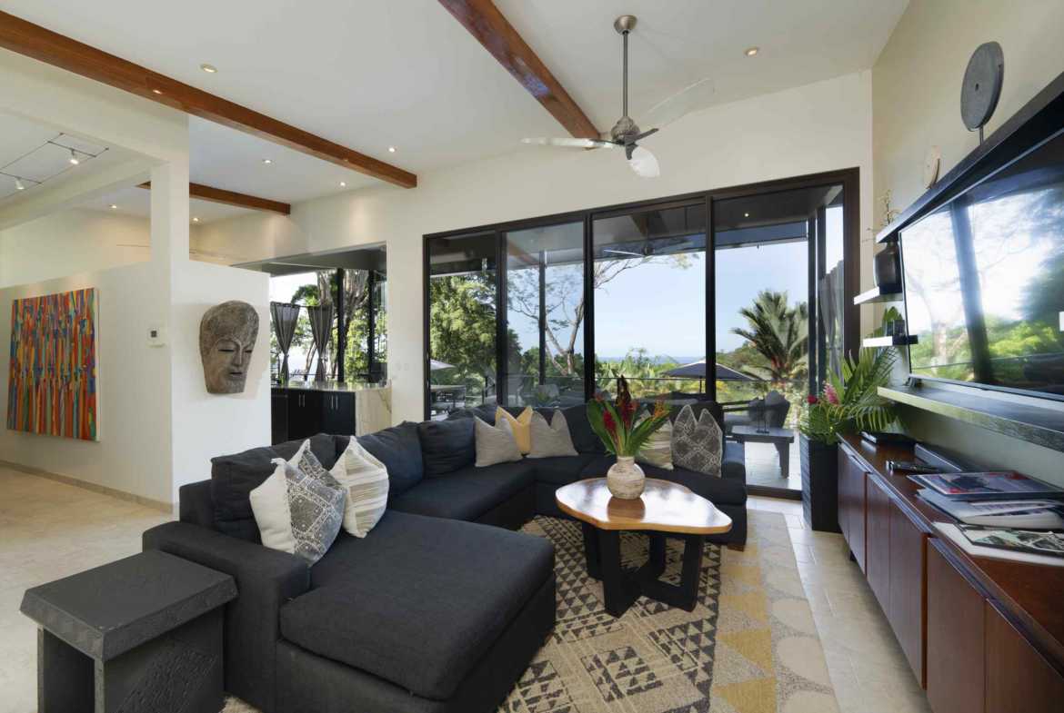 4-Bedroom Villa with Ocean Views & Private Pool, photo 13 of 24