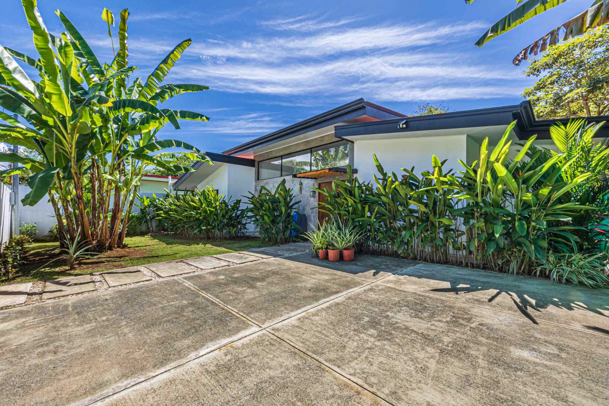 58420-37 Modern 3-Bedroom Home with Designer Pool & Fruit Trees in Uvita Costa Rica