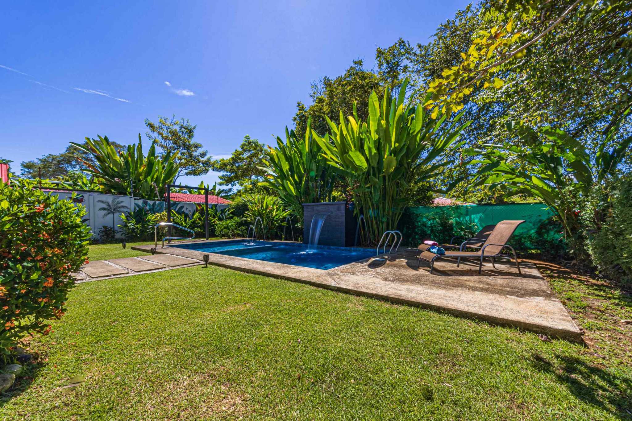 58420-25 Modern 3-Bedroom Home with Designer Pool & Fruit Trees in Uvita Costa Rica
