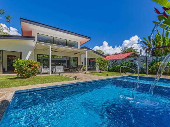 Modern 3-Bedroom Home with Designer Pool & Fruit Trees in Uvita Costa Rica
