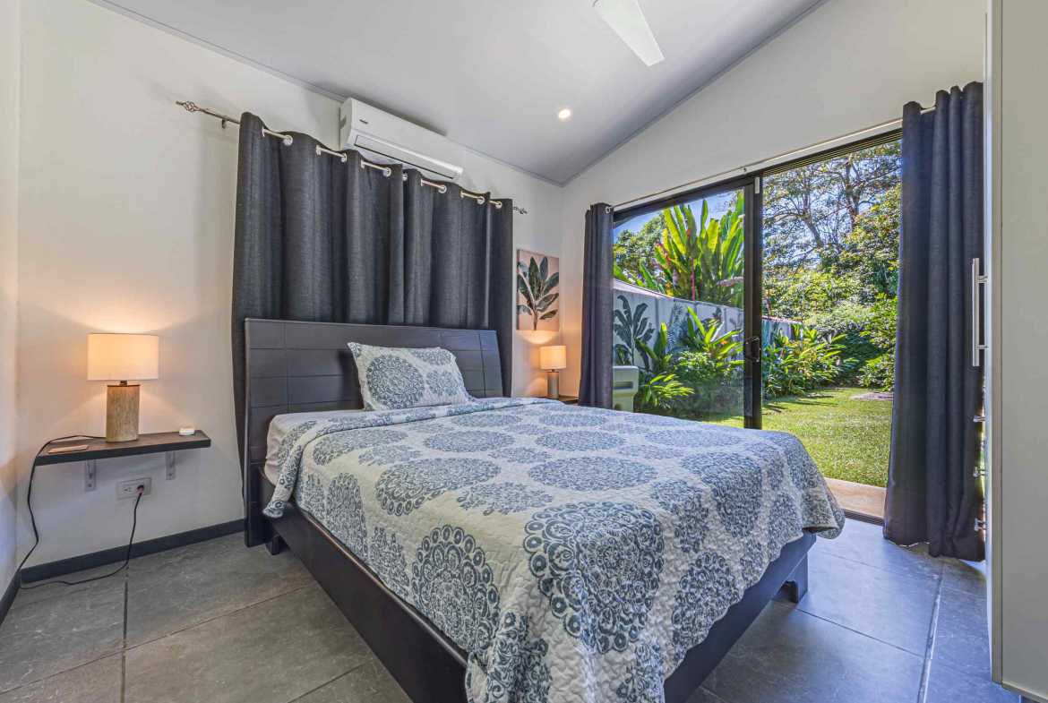 Modern 3-Bedroom Home with Designer Pool & Fruit Trees, photo 23 of 24
