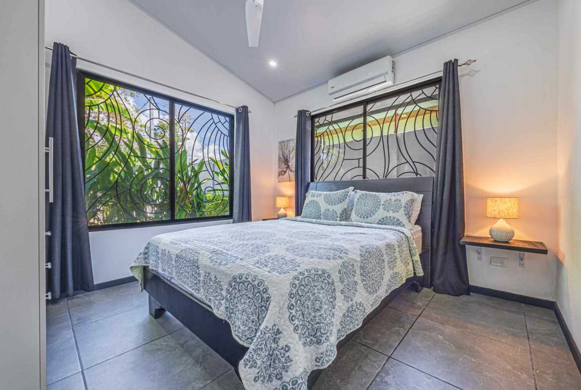 Modern 3-Bedroom Home with Designer Pool & Fruit Trees, photo 18 of 24