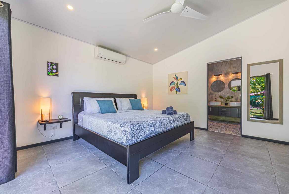 Modern 3-Bedroom Home with Designer Pool & Fruit Trees, photo 12 of 24