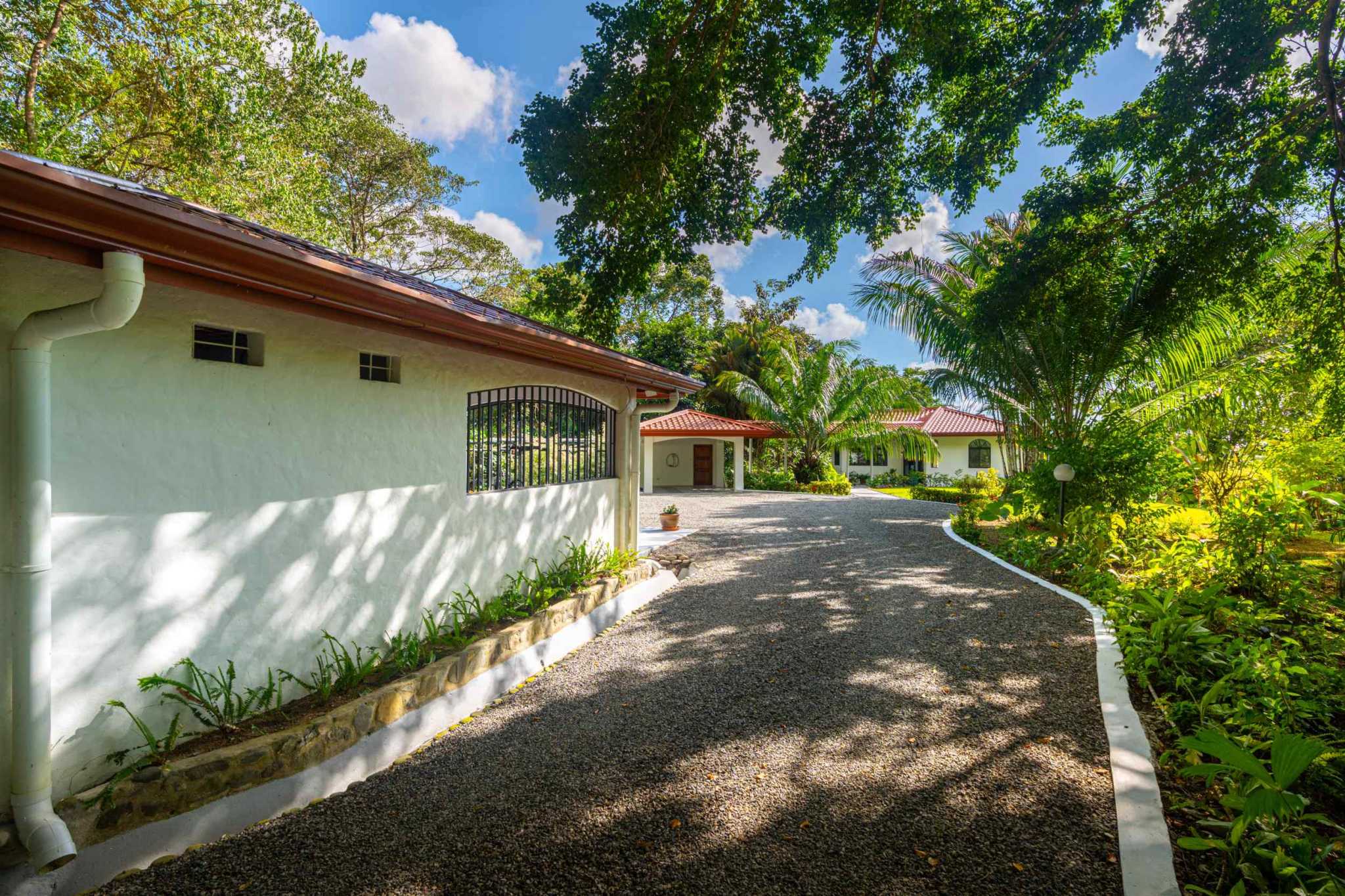 58334-15 Stunning 3-Bedroom Villa with Ocean Views & Private Pool in Tres Rios Costa Rica