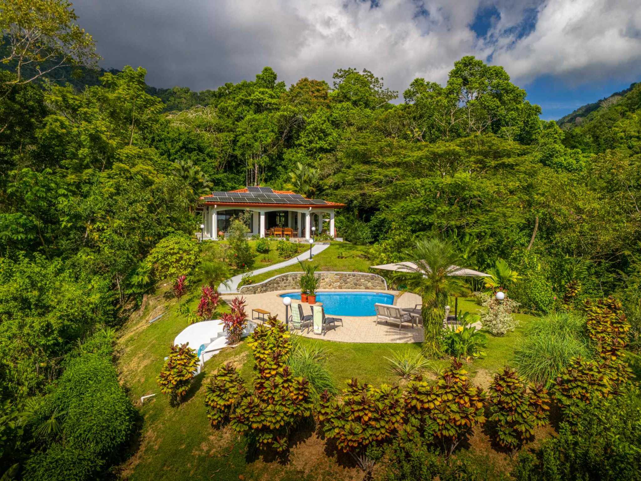 58334-1 Stunning 3-Bedroom Villa with Ocean Views & Private Pool in Tres Rios Costa Rica