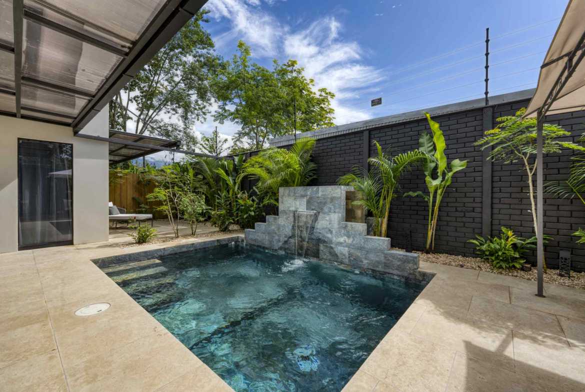 3-Bedroom Home with Pool & Mountain Views, photo 5 of 24