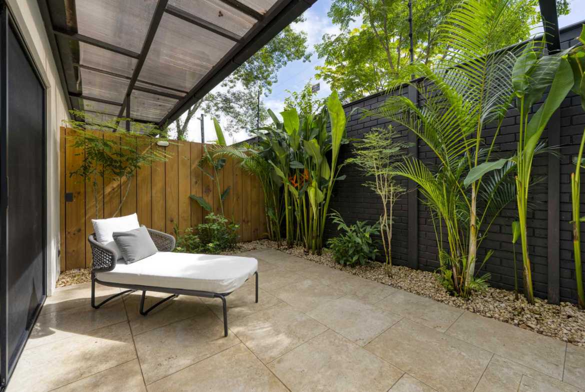 3-Bedroom Home with Pool & Mountain Views, photo 16 of 24