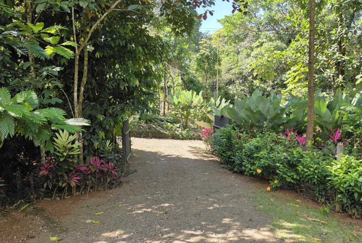 Sustainable 2-Bedroom Solar Home with Creek Frontage in Ojochal Costa Rica photo 29