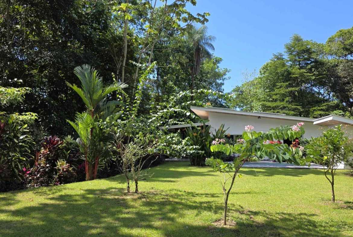 Sustainable 2-Bedroom Solar Home with Creek Frontage in Ojochal Costa Rica photo 27