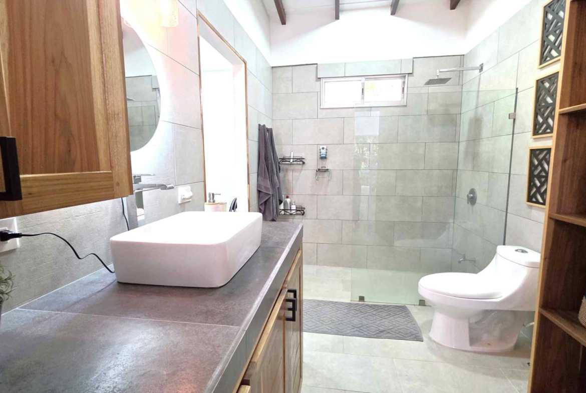 Sustainable 2-Bedroom Solar Home with Creek Frontage in Ojochal Costa Rica photo 18