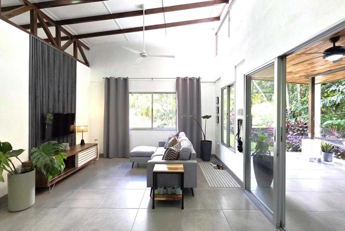 Sustainable 2-Bedroom Solar Home with Creek Frontage in Ojochal Costa Rica photo 8