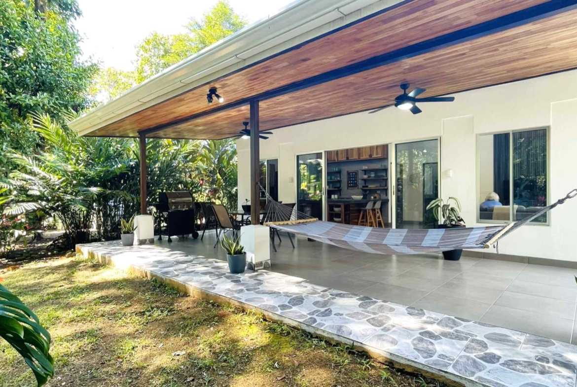 Sustainable 2-Bedroom Solar Home with Creek Frontage in Ojochal Costa Rica photo 4