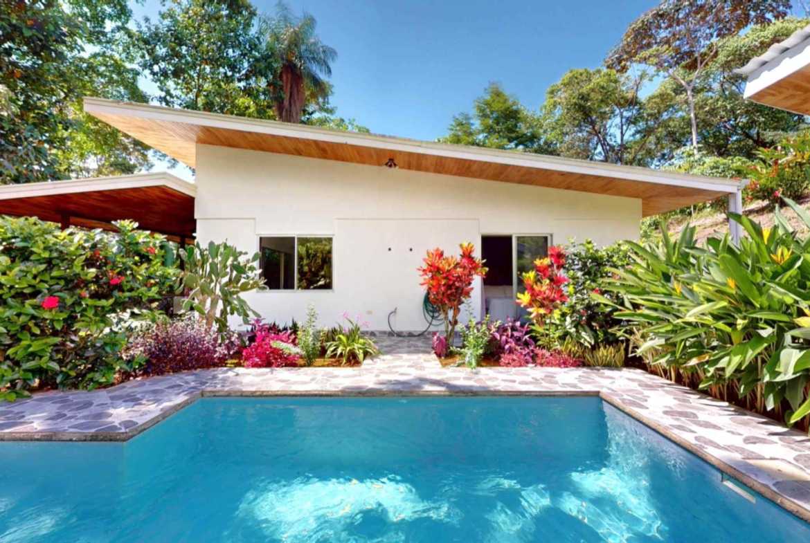 Sustainable 2-Bedroom Solar Home with Creek Frontage in Ojochal Costa Rica photo 1