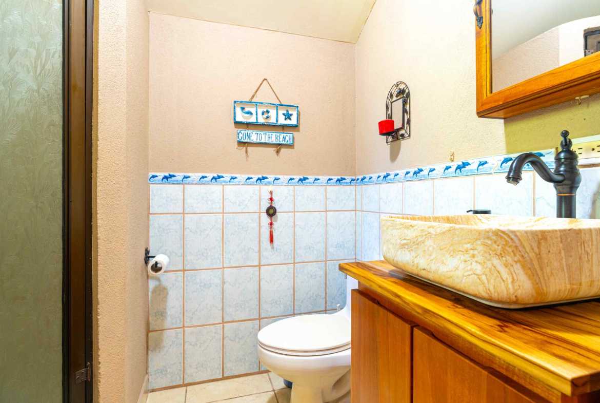 Beautiful 2-Bedroom Home in Walk-to-Beach Location in Uvita Costa Rica photo 24