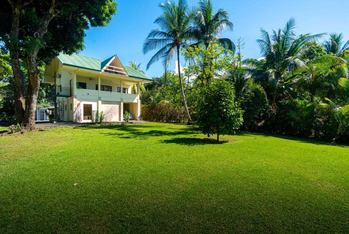 Beautiful 2-Bedroom Home in Walk-to-Beach Location in Uvita Costa Rica photo 9