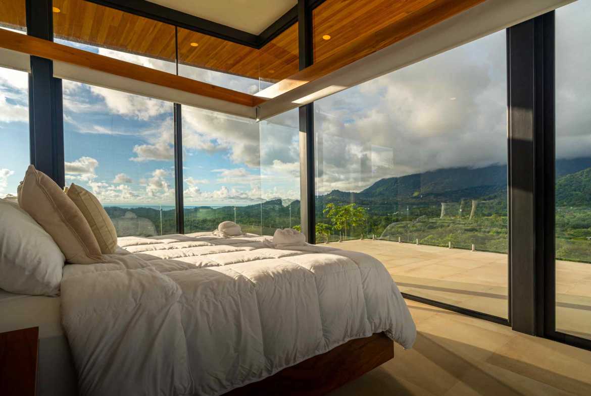 Stunning 4-Bedroom Modern Luxury Home with Ocean Views & Pool in Ojochal Costa Rica photo 20