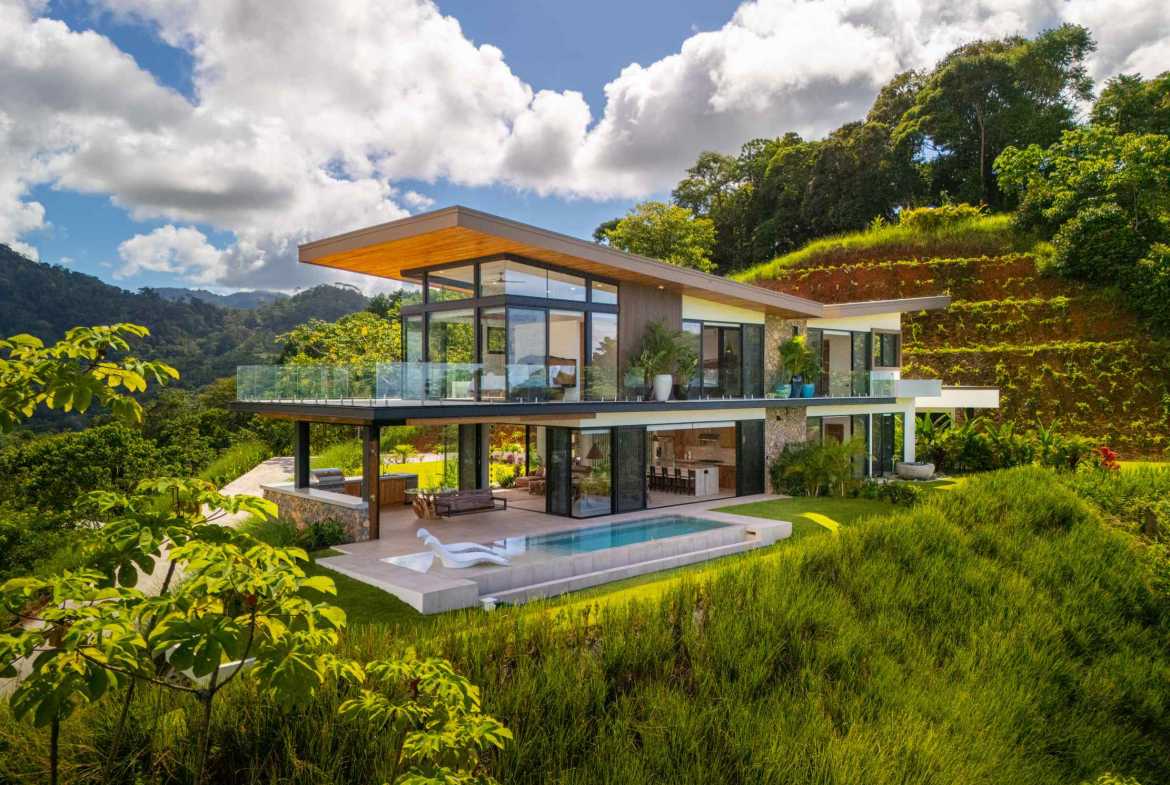 Stunning 4-Bedroom Modern Luxury Home with Ocean Views & Pool in Ojochal Costa Rica photo 1